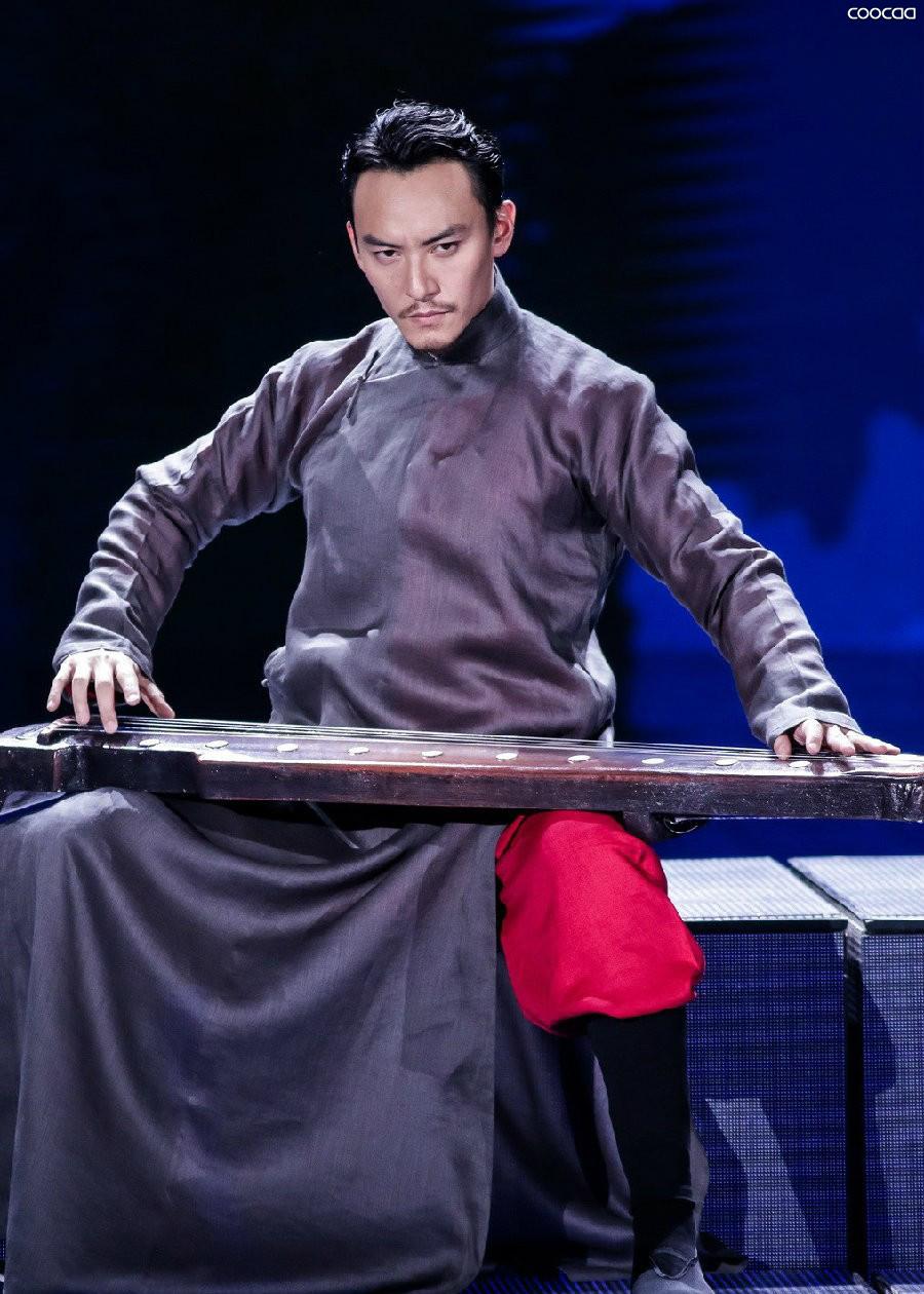 男明星有胡子和没胡子的区别,没了胡子的男明星有多帅