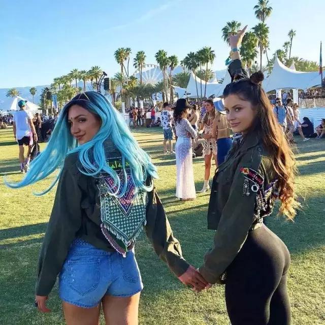 潮流音乐节换哪套衣服好,潮流出去玩穿搭