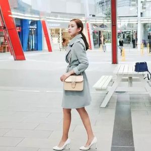 清新蓝PK清纯白，初夏你更爱哪个？