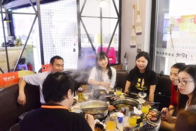 别羡慕，食字军又开吃喇