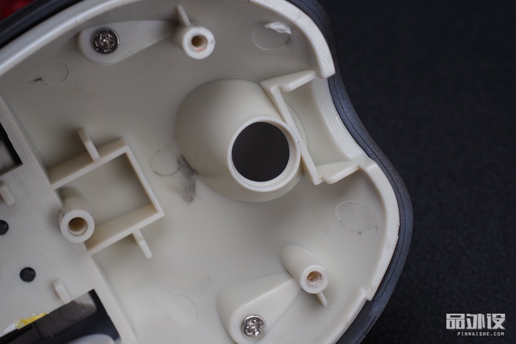 首发咖玛iomini游戏鼠标拆解评测