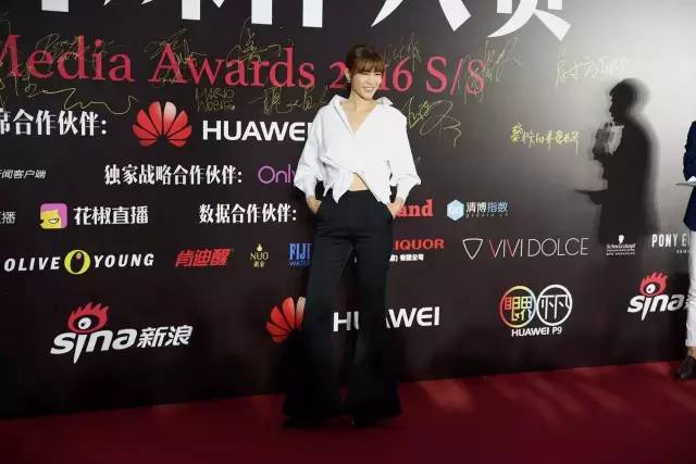 寮犱寒涓浗瓒呮ā瀵煎笀,寮犱寒涓浗瓒呮ā璧扮