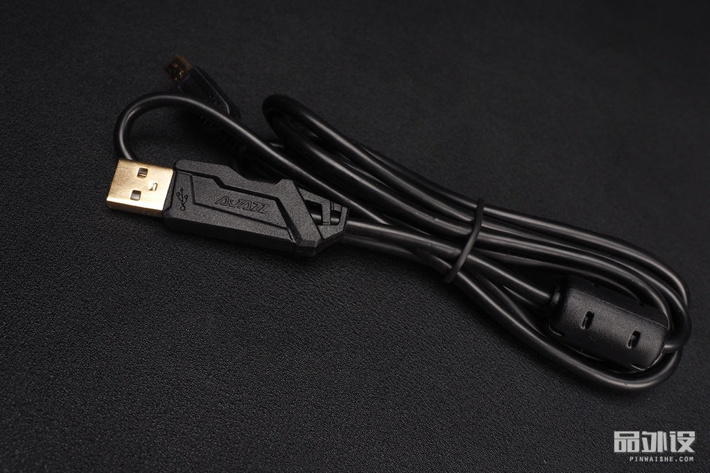 黑爵极客ak33怎么连接电脑,极氪黑爵背光键盘ak33怎么开灯