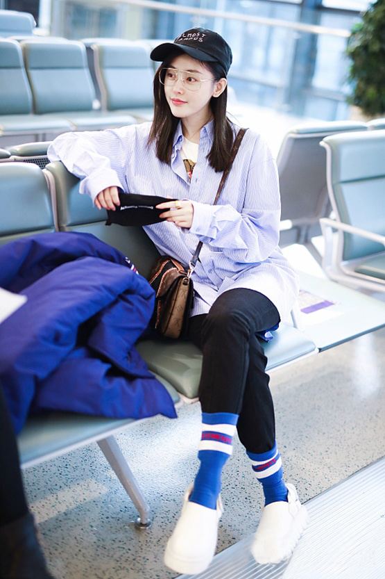 生活不止眼前的枸杞,还有90后老阿姨们包不住的脚踝