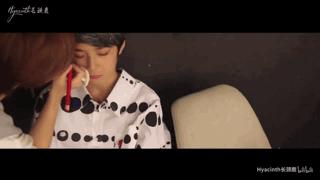 他是TF家族的忙内，江湖人称钢铁直男小狼崽，却有一颗当老大的心