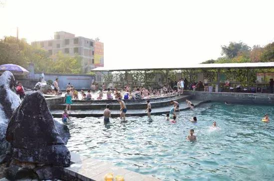 每逢佳节喜事多,每逢佳节喜事倍增