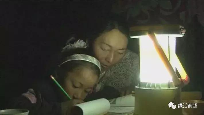 露营灯太阳能马灯多功能,太阳能野营马灯