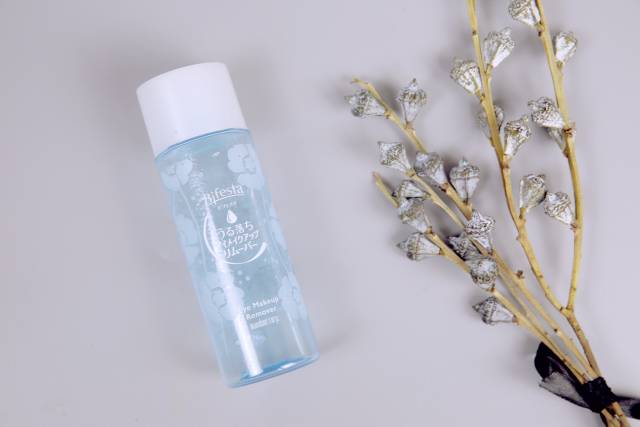 用什么卸妆可以一次搞定 (实用又好用的卸妆方法)