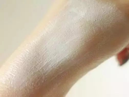 bb霜cc霜素颜霜气垫有什么区别,bb霜cc霜隔离霜素颜霜区别