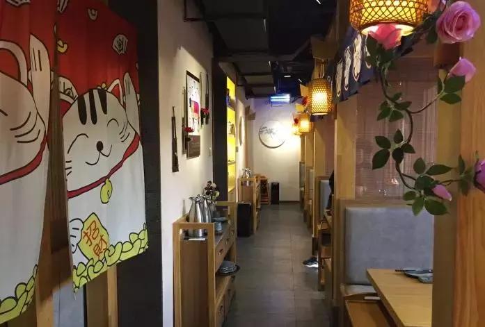 江门卖炭翁的馆子,卖炭翁老火锅