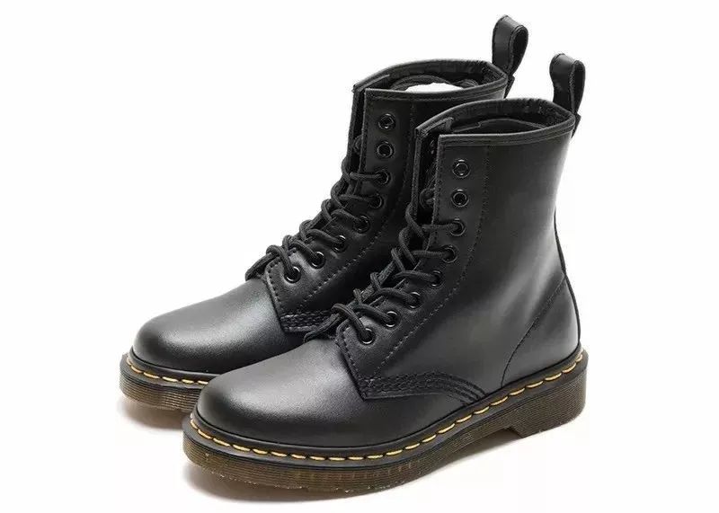 杨幂秋冬新款靴,杨幂热巴唐嫣同款