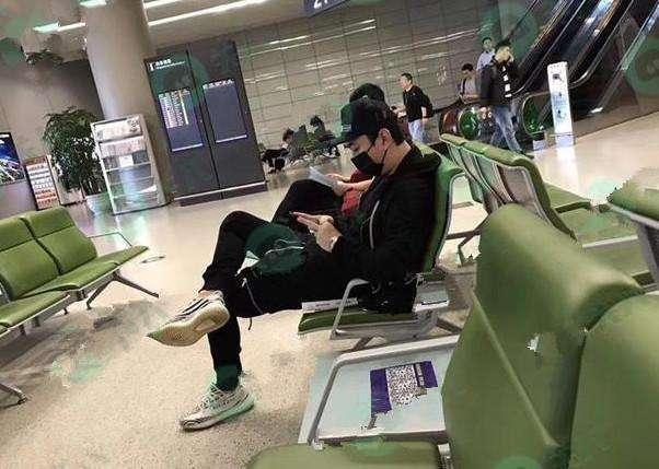 王健林戴的手表和王思聪戴的手表,王思聪手表2000万图片