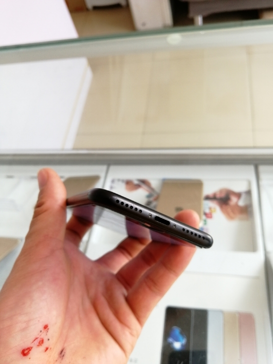 两千三低价入手美版iPhone7，性价比真是让人服气！