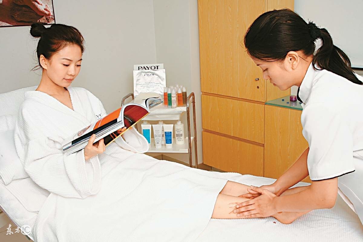 美容院治疗闭口的方法,美容院都用什么清闭口