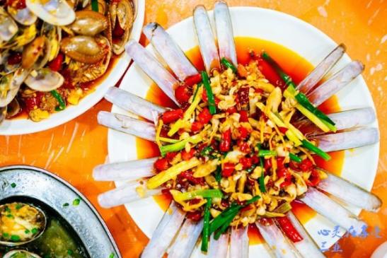 带着一家子来海边,带着一家子去旅游