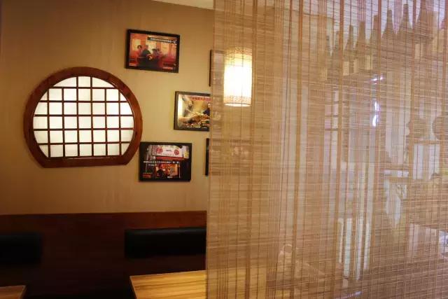 这家日料店，好吃得我简直合不上嘴！