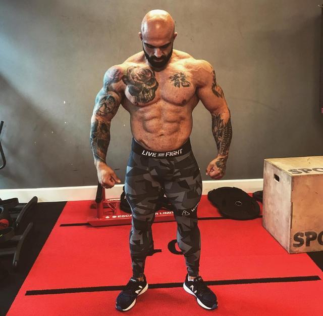 OUT啦！快来学习TRX，打造清晰壮硕的腹肌的同时增强你的核心