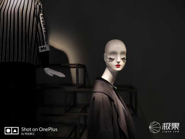 资深极客上手一加5T，顺便给你聊聊它的前世今生