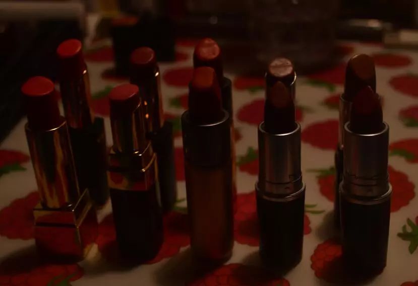 mac982唇釉沾杯,mac口红沾杯严重吗