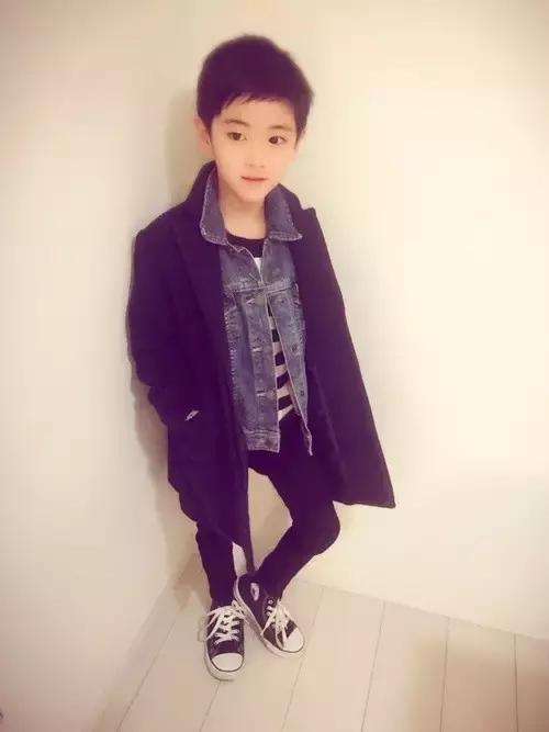 冬季男宝宝整套潮流穿搭,最新春夏韩系男孩穿搭