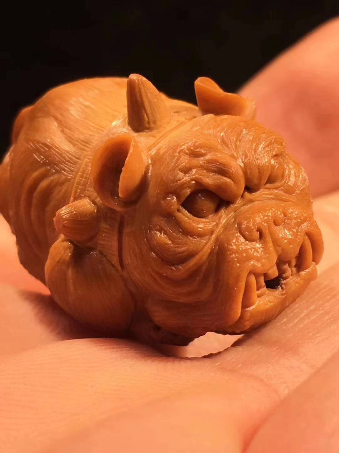 橄榄核雕中雅玩，憨豆，格格巫，泰森，爱因斯坦