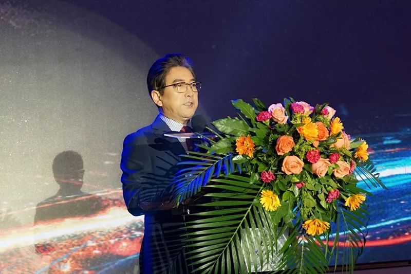 凝聚慈善力量情暖困难群众,凝聚正能量圆梦微心愿