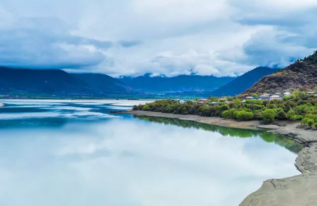 2018上半年，据说会玩的人都在合适的时间去这些美腻的地方了！