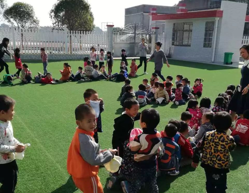 农村蝶变,蝶变小山村视频