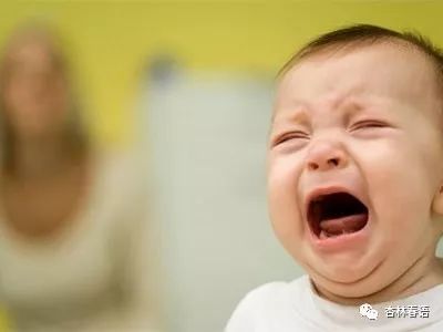 小儿时期常见的呕吐是什么原因,儿科问诊孩子呕吐