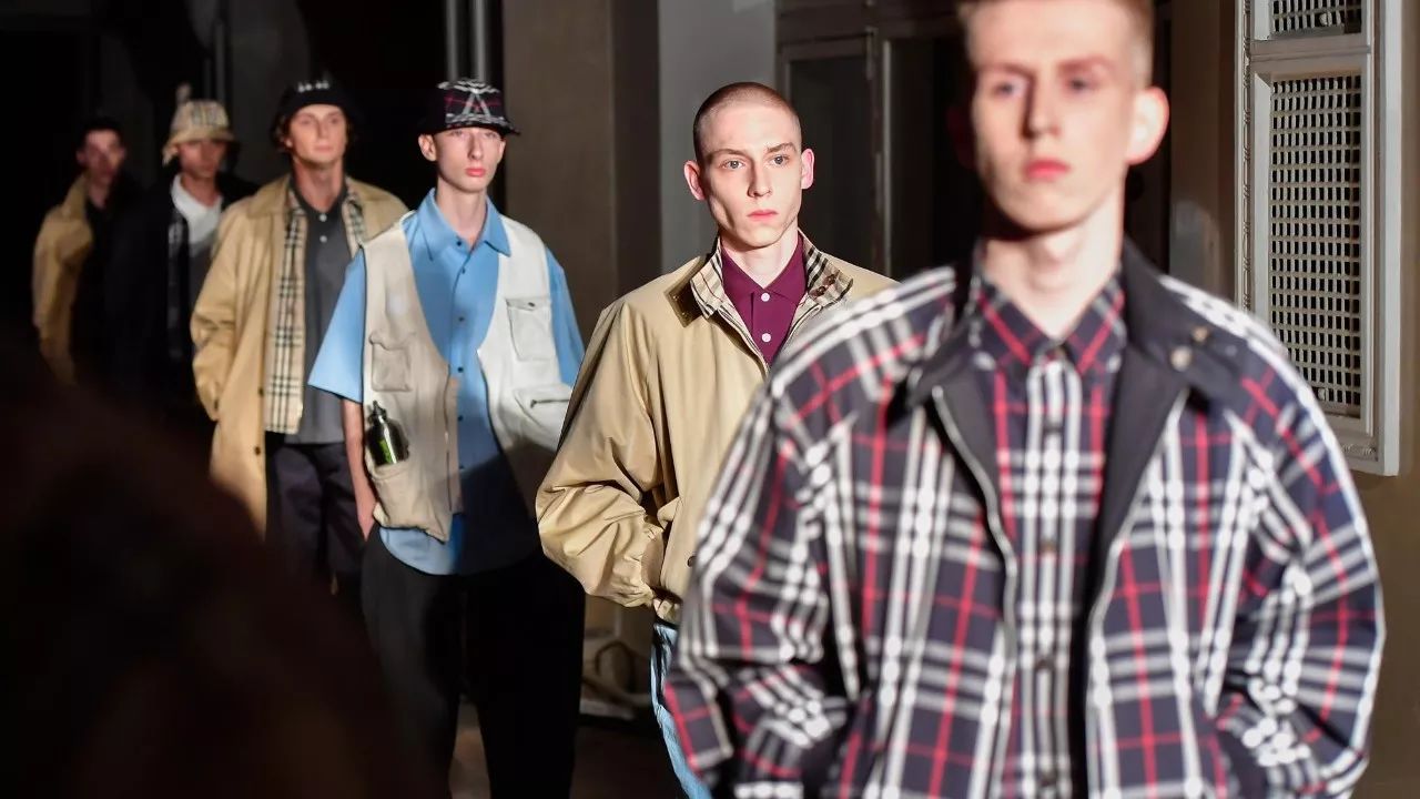 足球衫穿搭,翻领足球衣穿搭