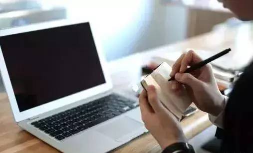 撰写领导讲话稿心得体会,中央政研室主任谈写作心得