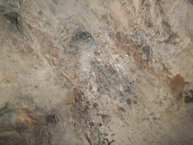 收破烂小伙得一千万,收破烂小伙买石头