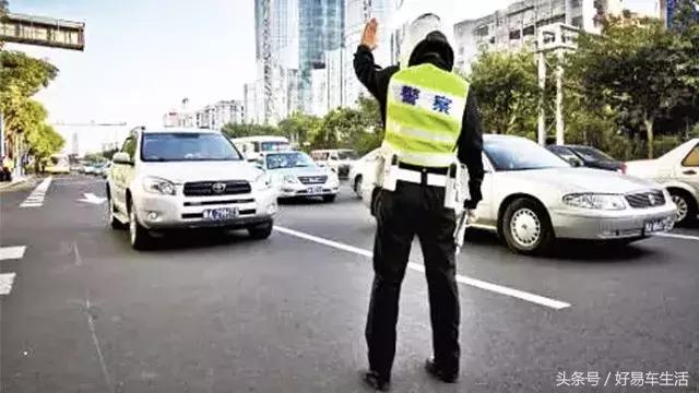 闯红灯扣6分30天没处理有什么影响,闯红灯记6分如何消分