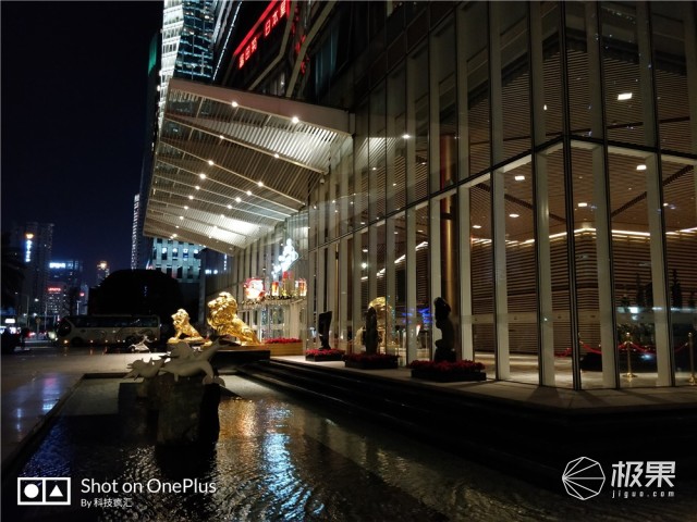 资深极客上手一加5T，顺便给你聊聊它的前世今生