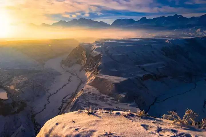 阴天室外拍照几点光线最好,下雨天拍照的注意事项