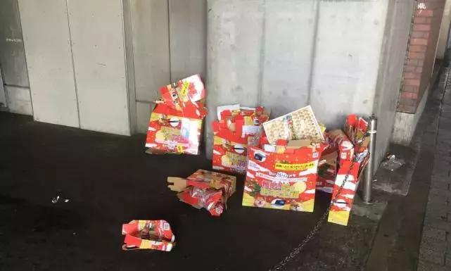 日本顾客无奈了：中国代购雇人排队买东京新年福袋