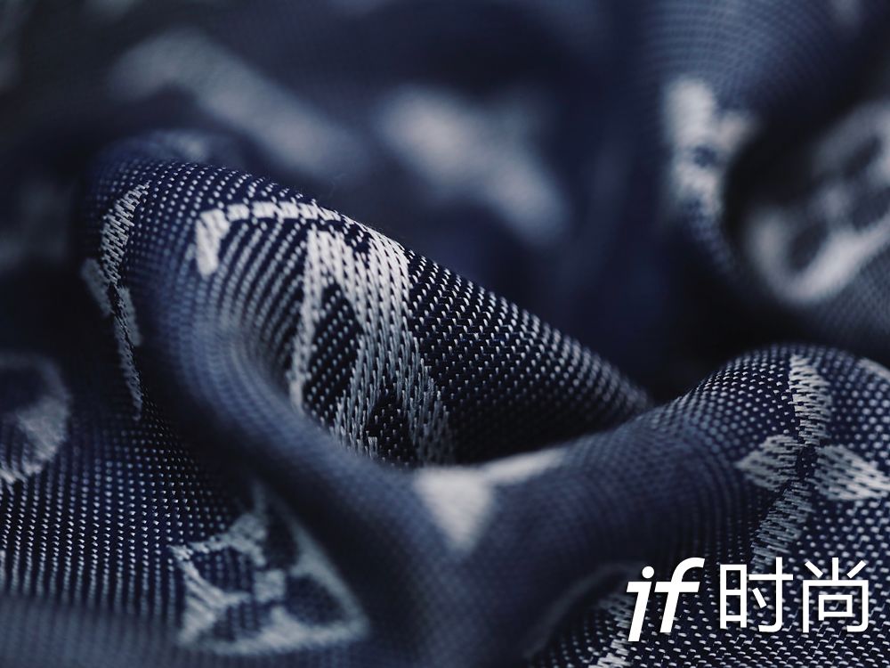 买三个lv包送什么,买lv三合一