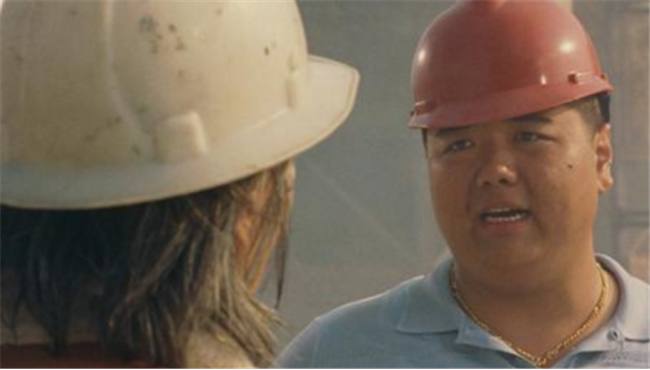 18岁成TVB知名编剧，得星爷提携身价翻倍，为圆导演梦2次倾家荡产