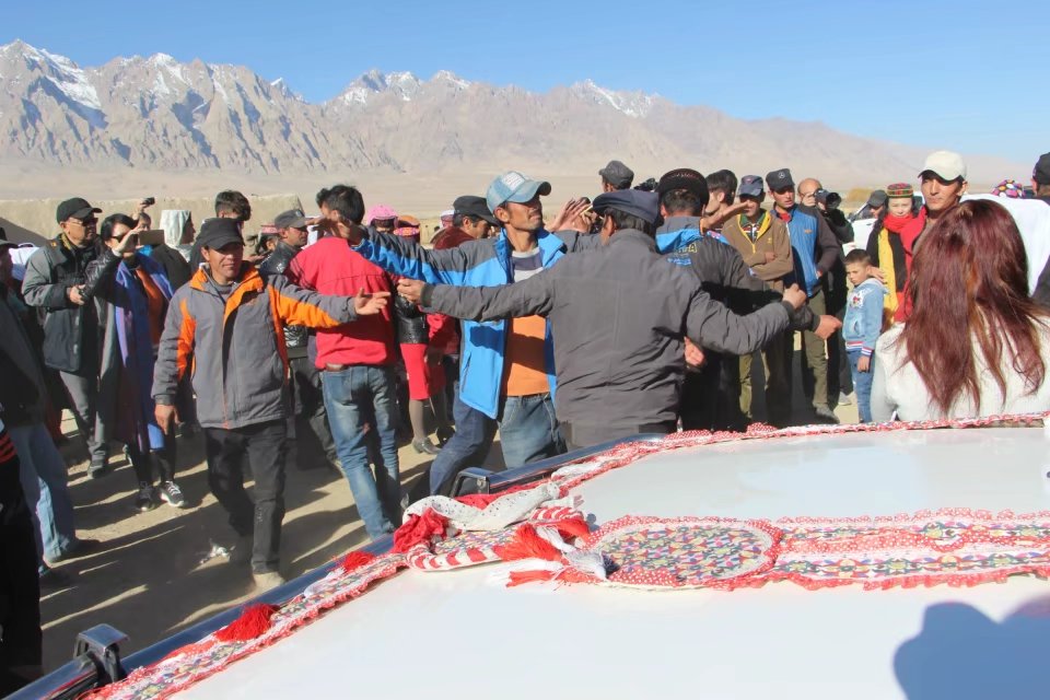 探秘帕米尔高原塔吉克族,帕米尔高原上的塔吉克族族人