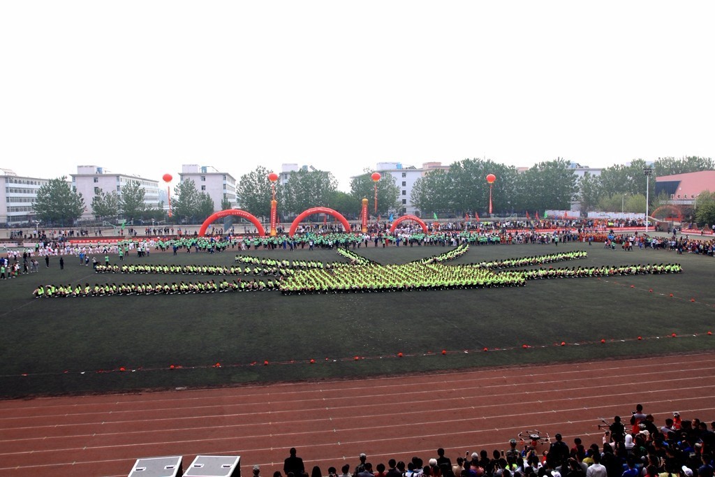 盘点校运会的开幕式,盘点各校运会开幕