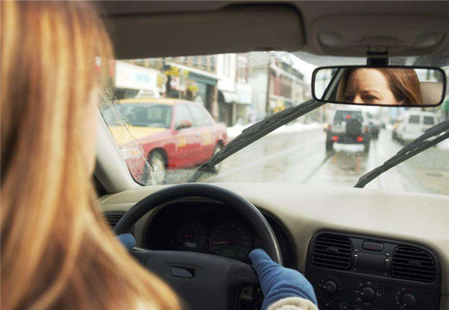 冬天下雪雨刷器冻住了怎么办,新宝来雨刷器冬天冻住了怎么办
