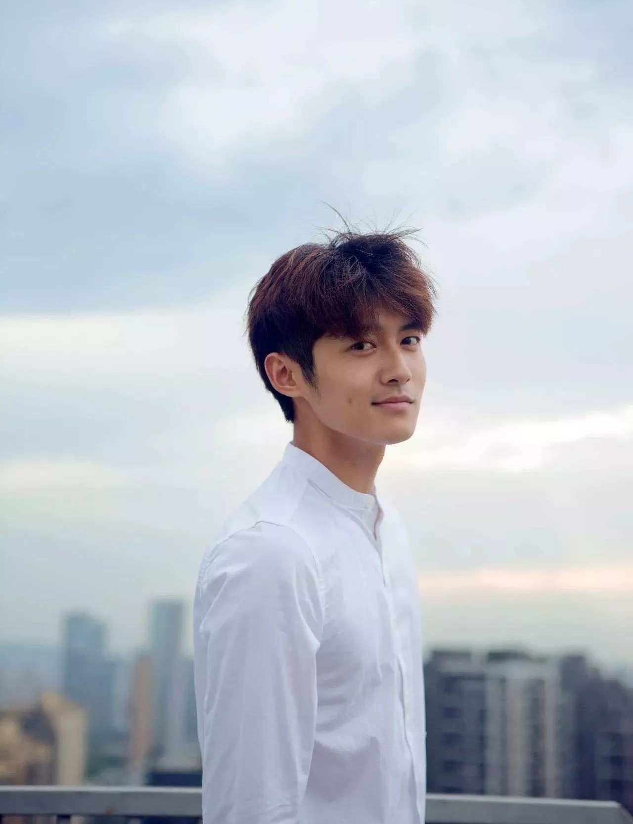 艳骨掠影里面的佟梦实,艳骨佟梦实剧照图片