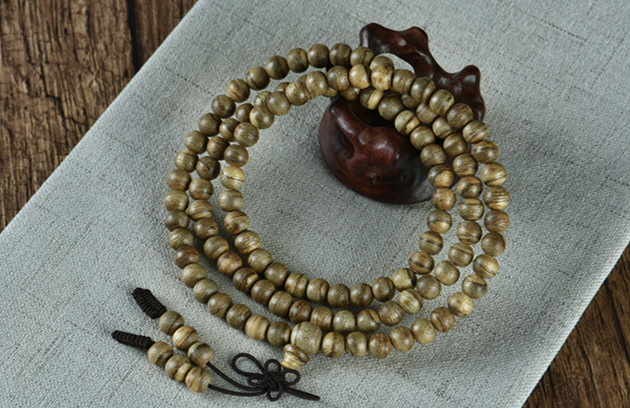 越南沉香佛珠108颗价格,沉香念珠108颗怎么搭配寓意好