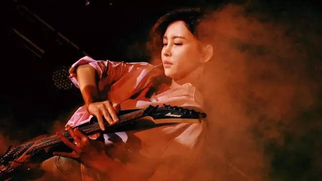 再见前任于文文原唱,于文文代言ibanez有多厉害