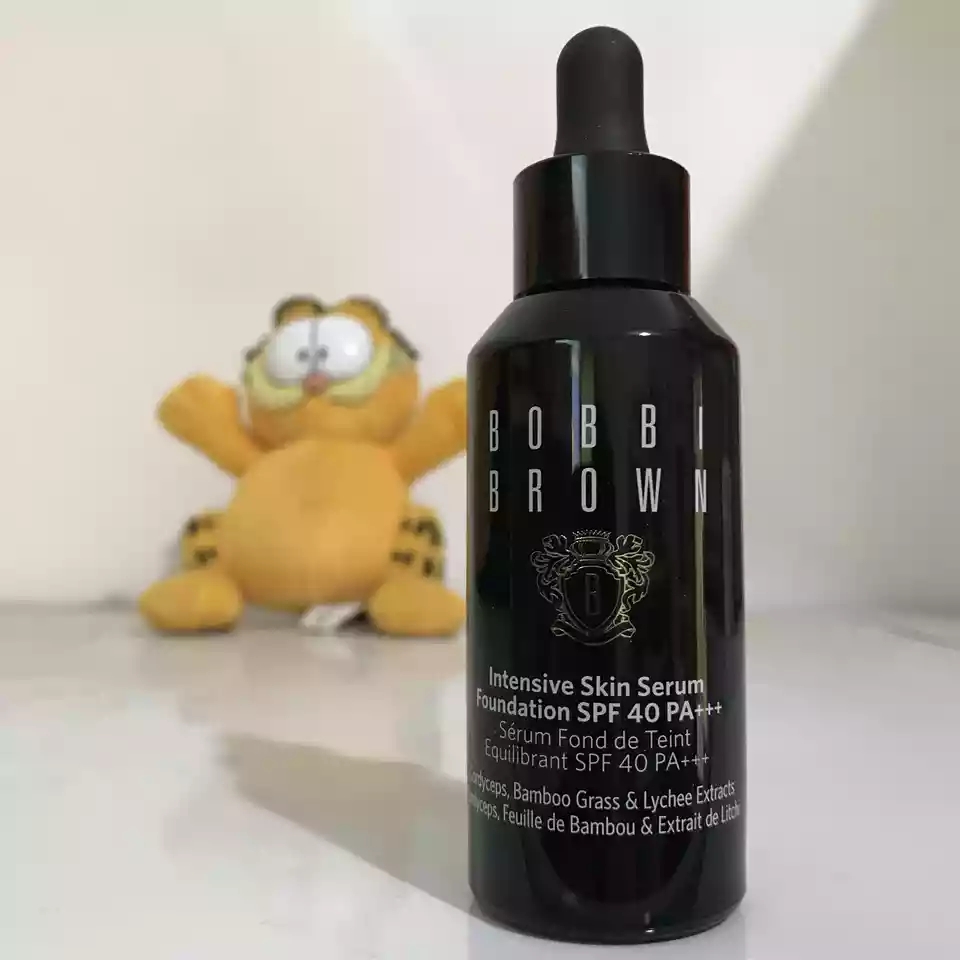 爱美的妹子适合买什么,干皮的妹子适合的粉底液