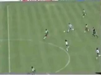 施连志飞踹高峰的牌了吗,施连志飞踹高峰赛后采访