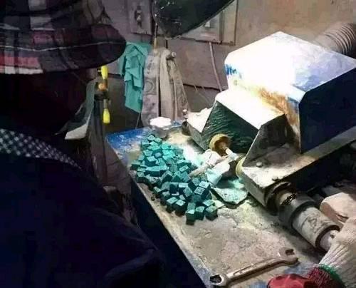 想瞒天过海,没那么容易,晓鸿教你认识绿松石的优化处理方法