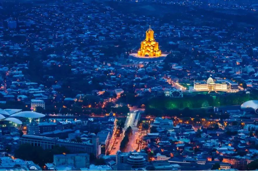 这个极具欧式风情的亚洲国家，景点几乎免费开放，电子签超方便！