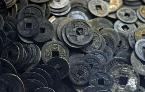 钱币铁锈清理,怎么清洗钱币上的污垢和锈迹