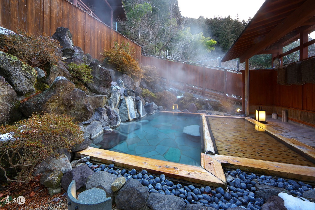 自驾游泡温泉的免费地方,两天一晚自驾游泡温泉哪里好